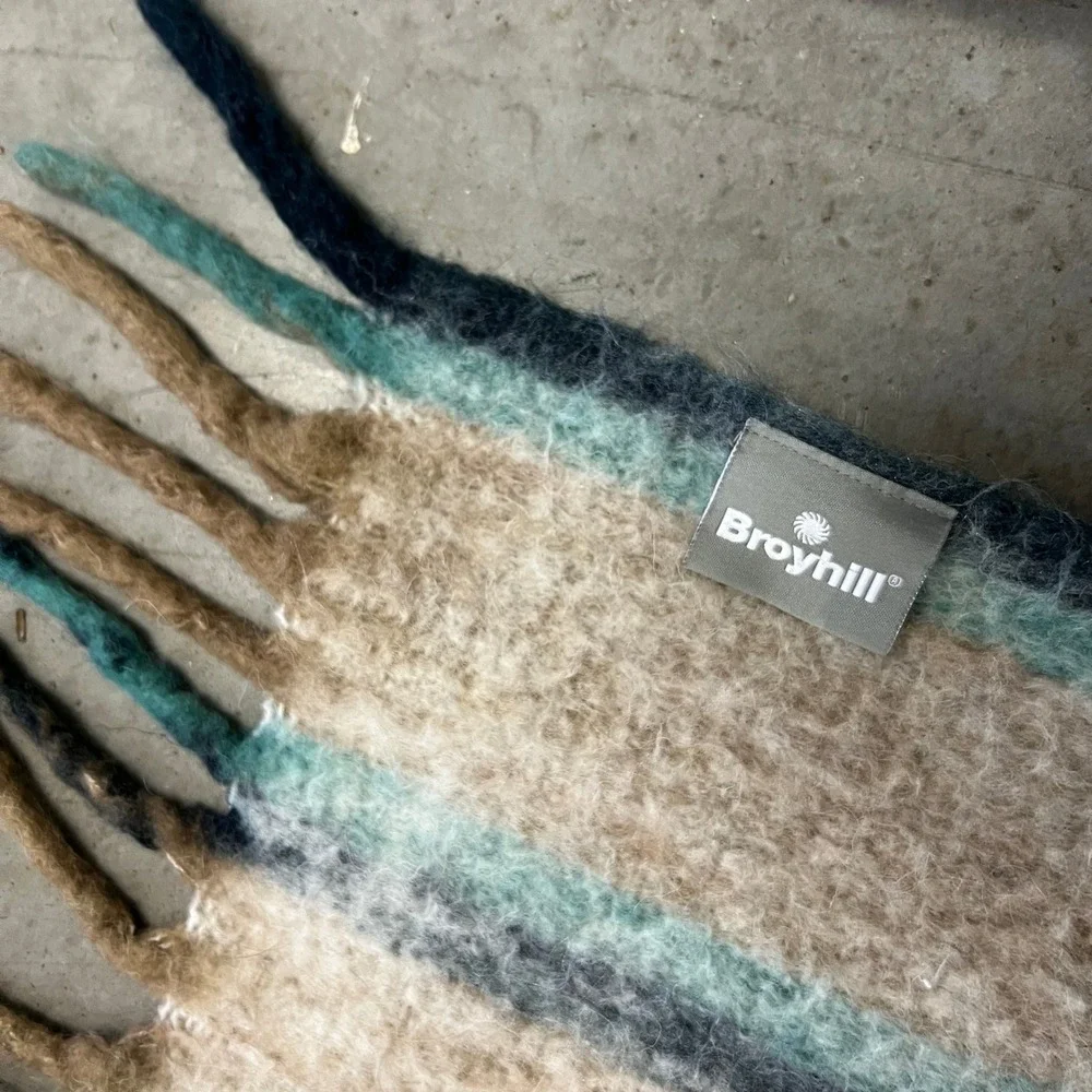 Broyhill Throw Blanket Brown Striped Acrylic Poly Wool Blend Tassel‎ Fringe Soft
